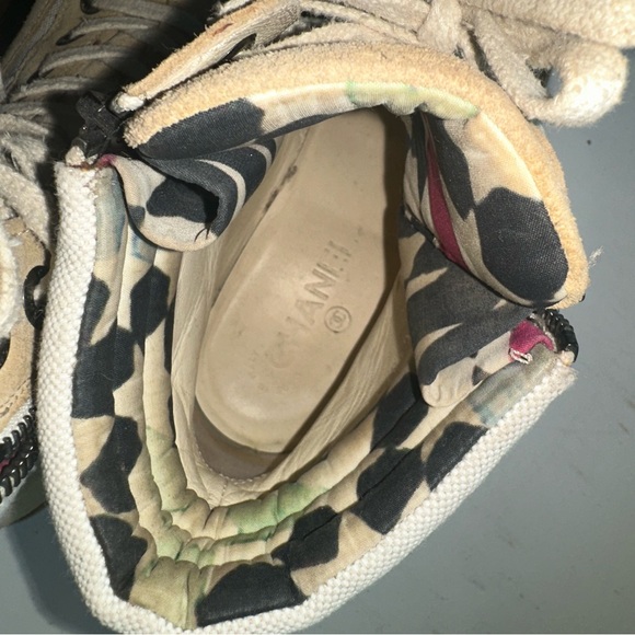 Chanel combat boots with zipper - Picture 5 of 12